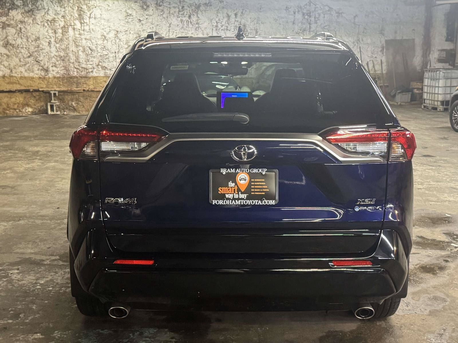 Used 2025 Toyota RAV4 XSE w/ Weather Package AWD/4WD image 6