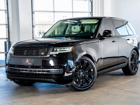 Used 2024 Land Rover Range Rover Autobiography image 2