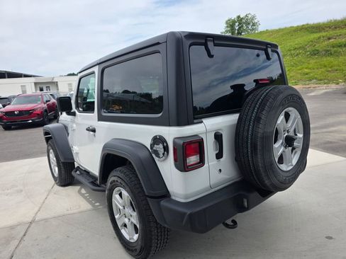 Used 2020 Jeep Wrangler Sport AWD/4WD image 7