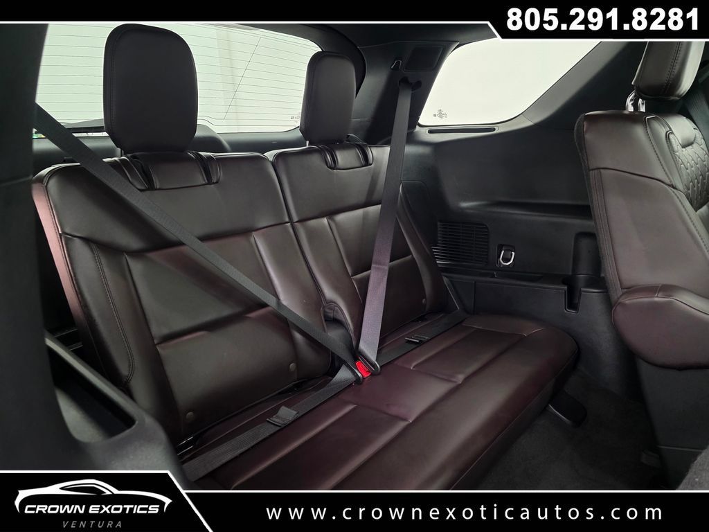 Used 2025 Ford Explorer Platinum w/ LUX Leather Package AWD/4WD image 16
