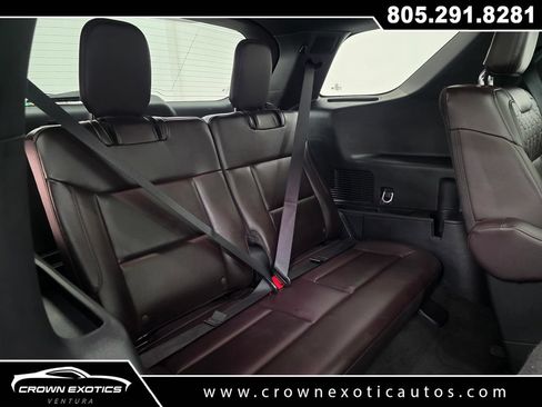Used 2025 Ford Explorer Platinum w/ LUX Leather Package AWD/4WD image 16