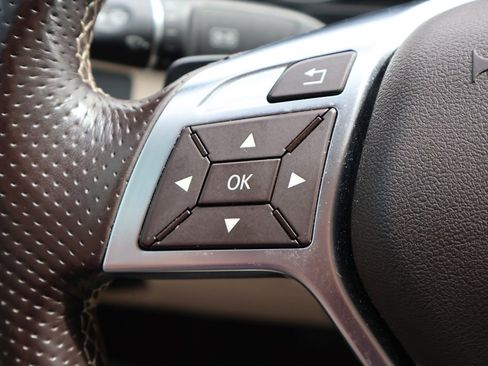 Used 2016 Mercedes-Benz E 350 4MATIC Sedan image 7