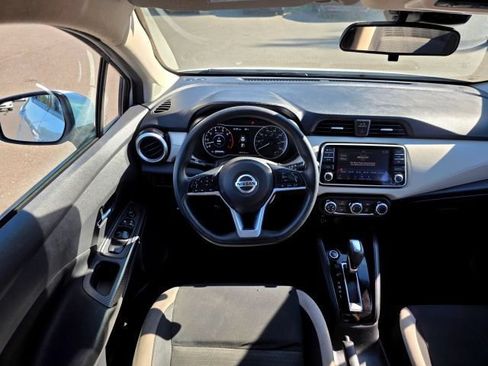 Used 2021 Nissan Versa SV FWD image 12