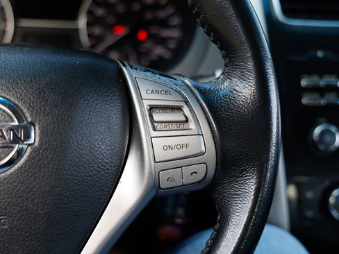 Used 2014 Nissan Altima 2.5 SV image 26