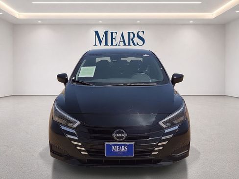 Used 2025 Nissan Versa SV FWD image 8