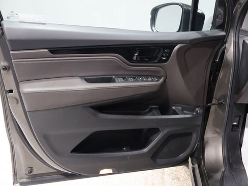 Used 2022 Honda Odyssey Touring image 13