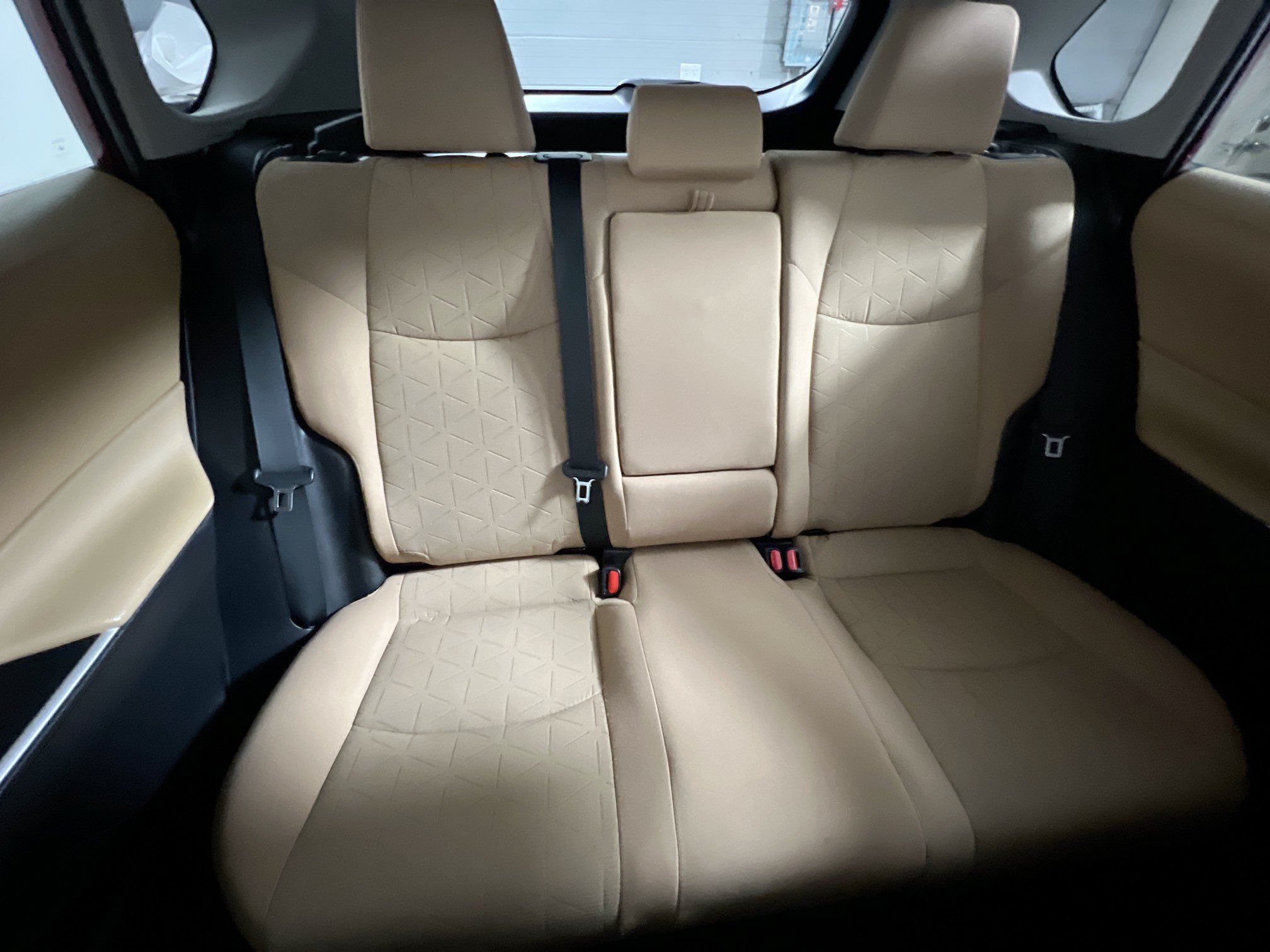 Used 2022 Toyota RAV4 XLE FWD image 33