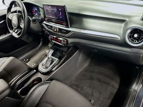 Used 2023 Kia Forte GT-Line image 31