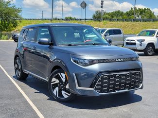 Used 2023 Kia Soul GT-Line FWD video 1
