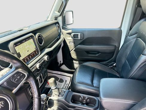Used 2023 Jeep Wrangler Unlimited Sahara w/ Cold Weather Group AWD/4WD image 26