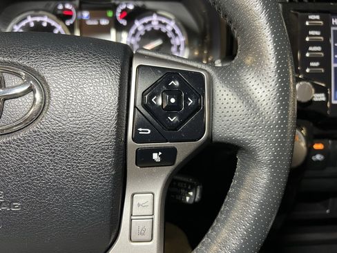 Used 2024 Toyota 4Runner TRD Off-Road image 23