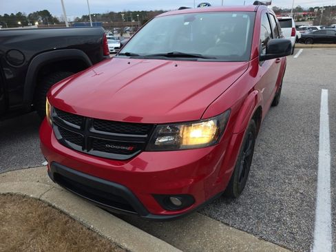 Used 2019 Dodge Journey SE image 6