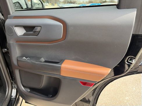 Used 2023 Ford Bronco Sport Outer Banks w/ Tech Package image 37