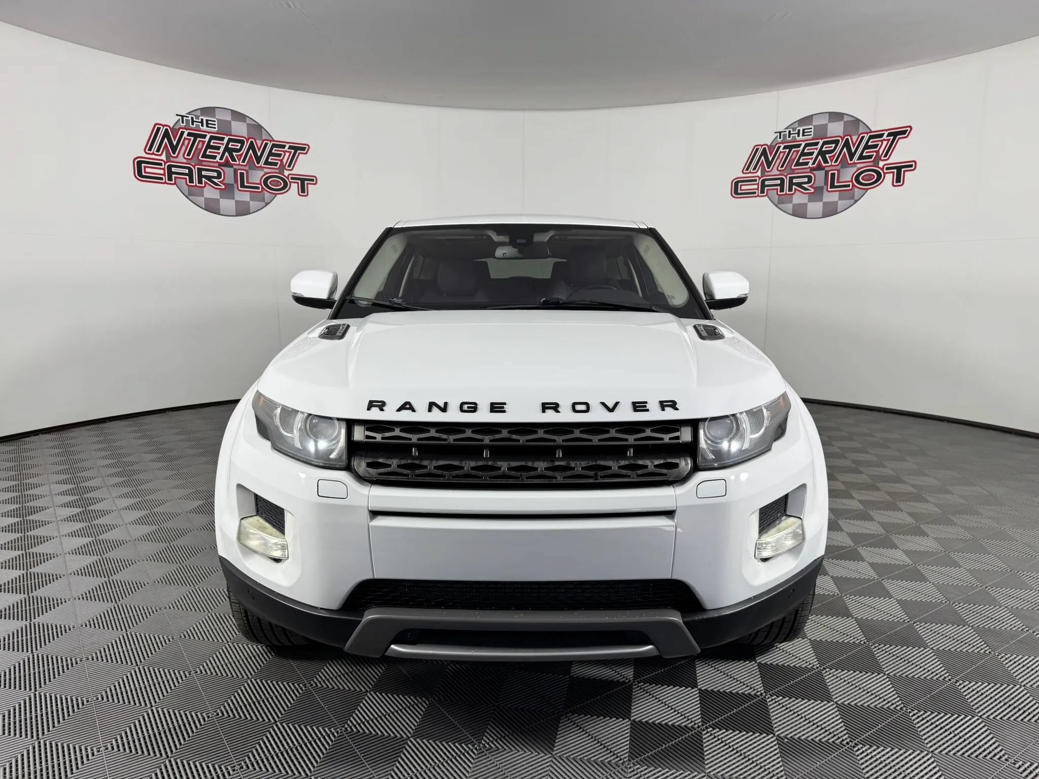 Used 2012 Land Rover Range Rover Evoque Pure Plus AWD/4WD image 2