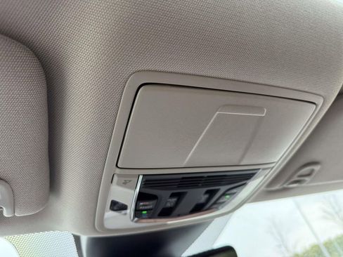 Used 2023 Acura MDX SH-AWD w/ Advance Package image 27