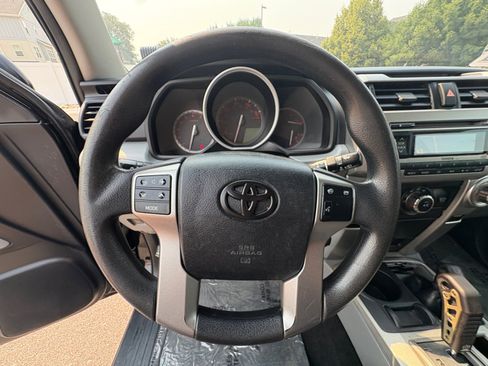 Used 2010 Toyota 4Runner SR5 AWD/4WD image 9