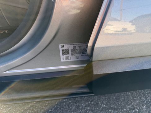 Used 2025 Chevrolet Equinox LT image 27