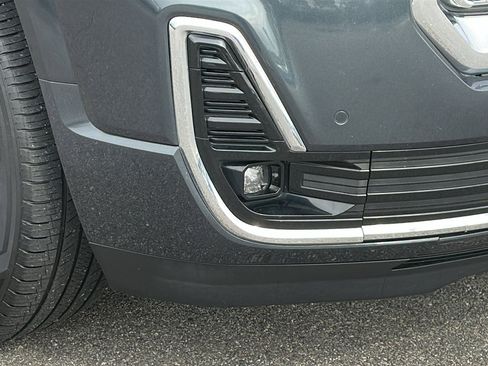 Used 2021 GMC Acadia Denali w/ Denali Ultimate Package image 5