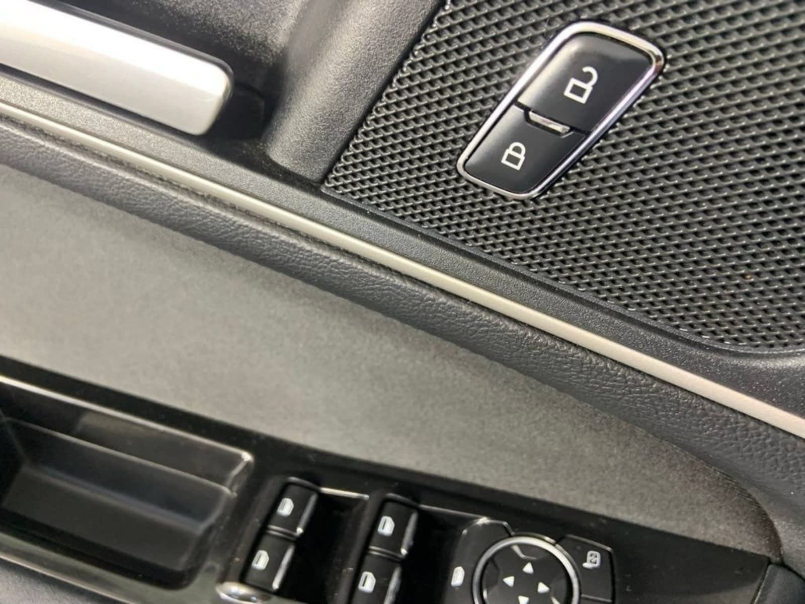 Used 2017 Ford Edge SEL AWD/4WD image 27