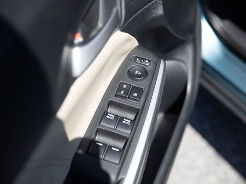 Used 2013 Honda Crosstour EX-L image 19