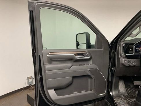 New 2026 Chevrolet Silverado 2500 LT w/ Trail Boss Package image 9