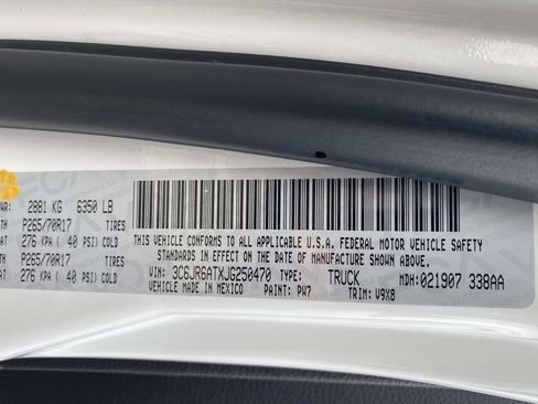 Used 2018 RAM 1500 Express RWD image 19
