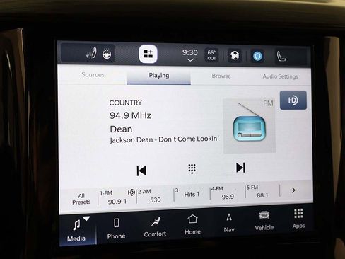 Used 2024 RAM 1500 Laramie image 49