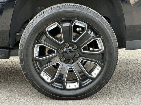 Used 2020 GMC Yukon XL Denali w/ Denali Ultimate Package image 33