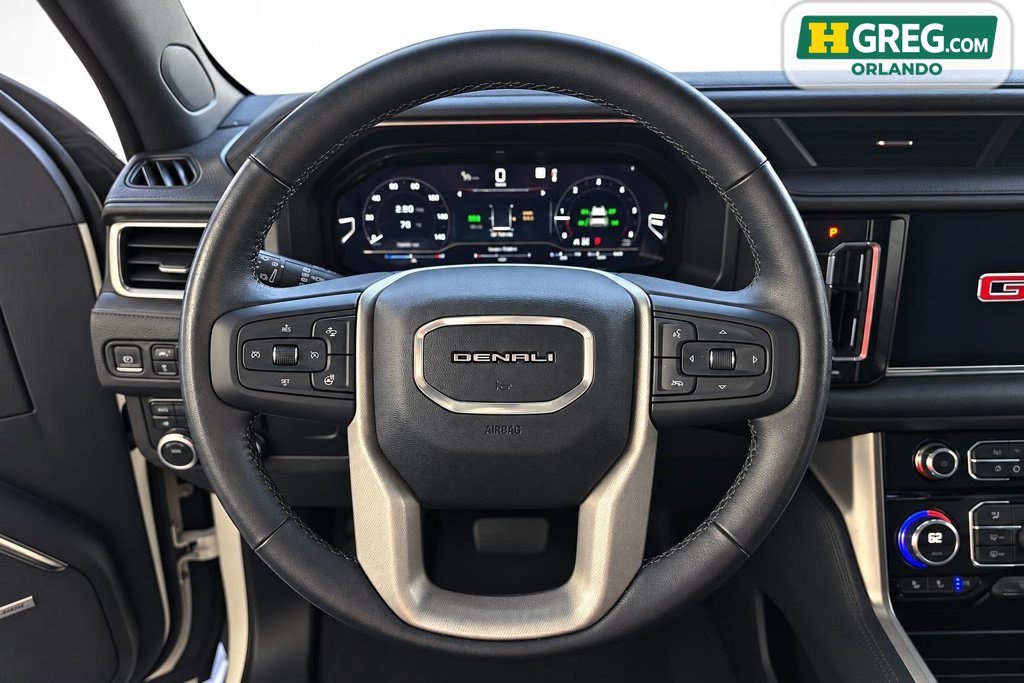 Used 2022 GMC Yukon Denali AWD/4WD image 13