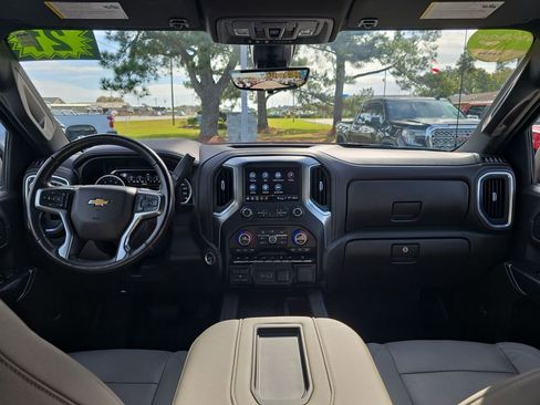 Certified 2021 Chevrolet Silverado 1500 LTZ w/ LTZ Premium Package image 12
