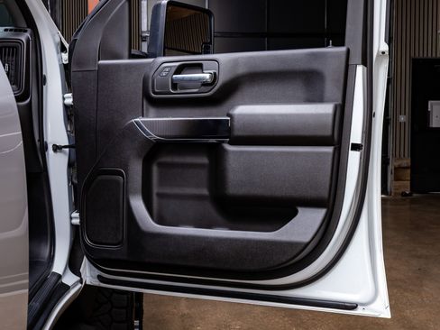 Used 2023 Chevrolet Silverado 2500 Custom w/ Custom Convenience Package image 35