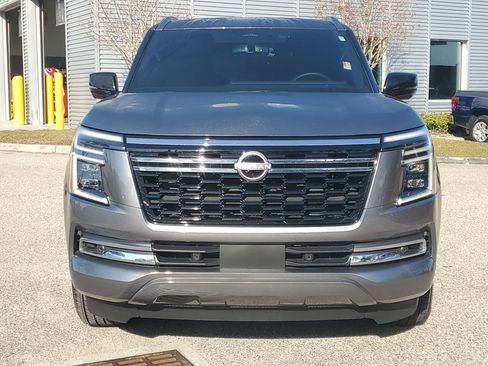 Certified 2025 Nissan Armada SL image 3