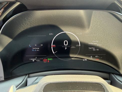 New 2026 Lexus TX 500h AWD image 10