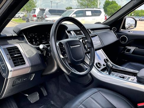 Used 2020 Land Rover Range Rover Sport HSE image 16