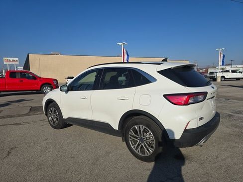 Used 2022 Ford Escape SEL image 7