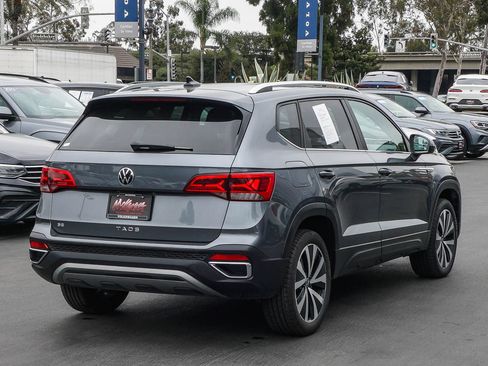 Used 2024 Volkswagen Taos SE FWD image 6