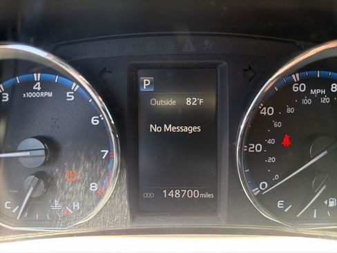 Used 2016 Toyota RAV4 XLE AWD/4WD image 21
