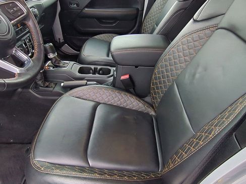 Used 2023 Jeep Wrangler Altitude image 20