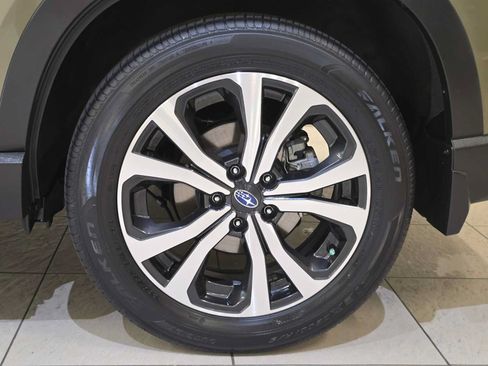 Used 2022 Subaru Forester Limited AWD/4WD image 8