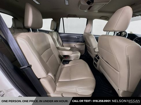 Used 2019 Honda Pilot Touring image 30