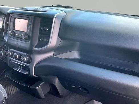 Used 2022 RAM 1500 4x4 Crew Cab image 15