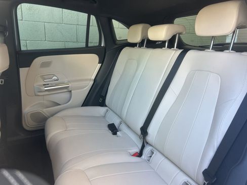 Used 2026 Mercedes-Benz GLA 250 image 10