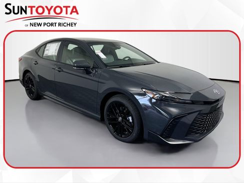 New 2026 Toyota Camry SE FWD image 1
