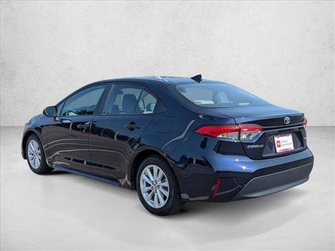Used 2025 Toyota Corolla LE w/ LE Premium Package FWD image 7