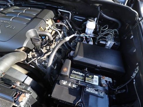 Used 2016 Toyota Sequoia Platinum image 31