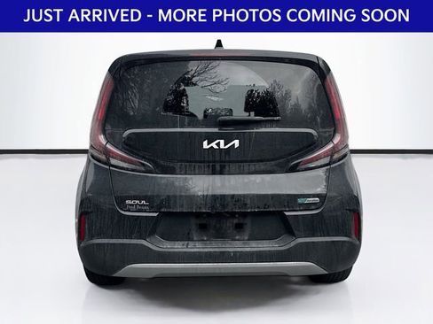 Used 2023 Kia Soul EX image 7
