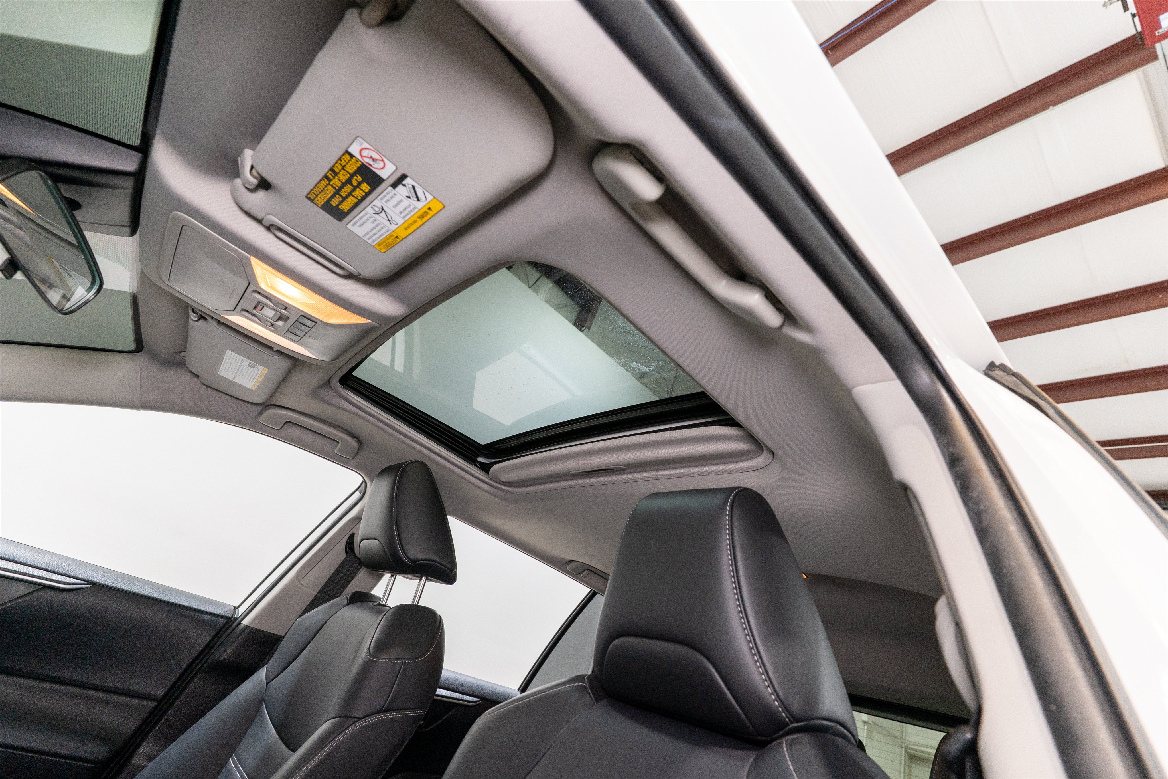 Used 2019 Toyota RAV4 XLE Premium FWD image 15