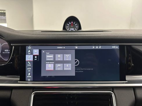 Used 2018 Porsche Panamera 4S image 62