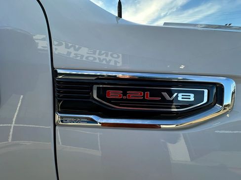 Used 2019 GMC Sierra 1500 SLT w/ SLT Premium Plus Package image 13