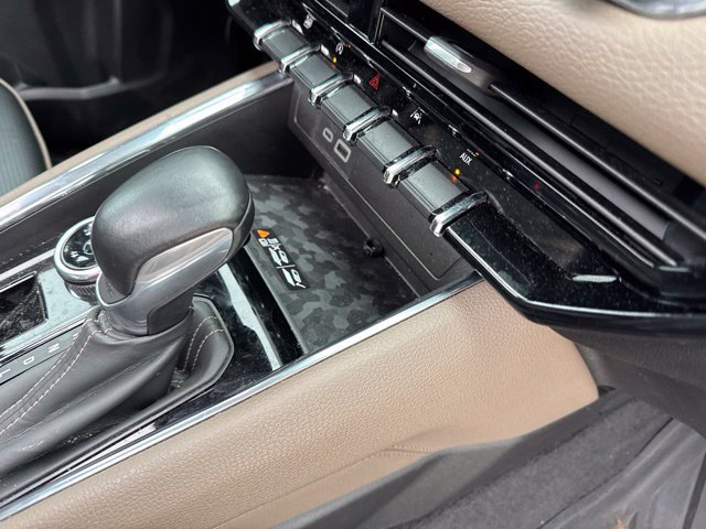 Used 2024 GMC Canyon Denali AWD/4WD image 16